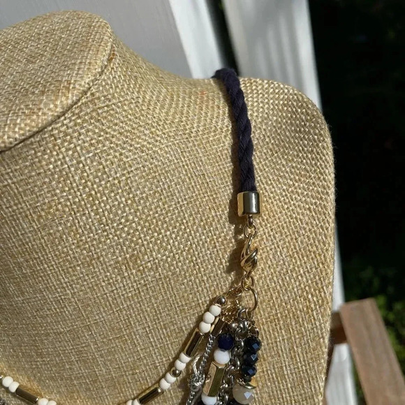 Fashion Elegant Blue MultiColor Stone Slides Necklace, NEW🌸NWT - Picture 7 of 8